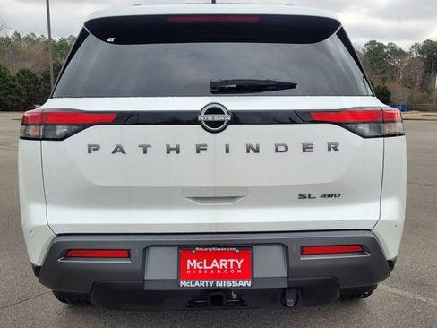 New 2026 Nissan Pathfinder SL AWD/4WD image 4