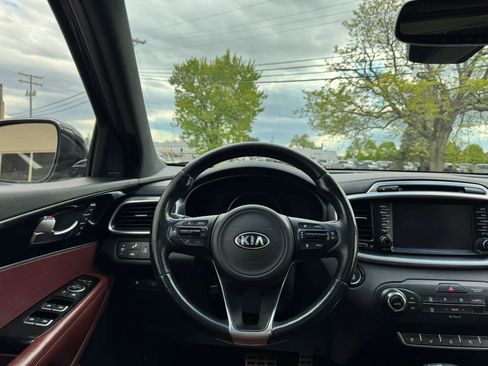 Used 2016 Kia Sorento SX w/ SXL Technology Package AWD/4WD image 16