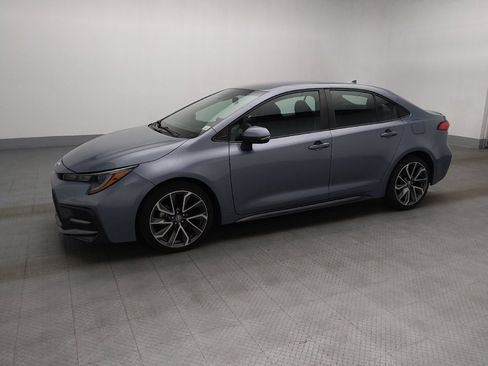 Used 2021 Toyota Corolla SE FWD image 2