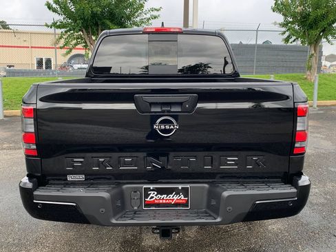 New 2026 Nissan Frontier SV w/ SV Convenience Package RWD image 4