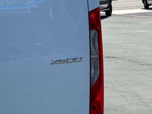 New 2025 Mercedes-Benz Sprinter 2500 image 25
