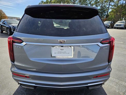 Certified 2025 Cadillac XT6 Premium Luxury image 7