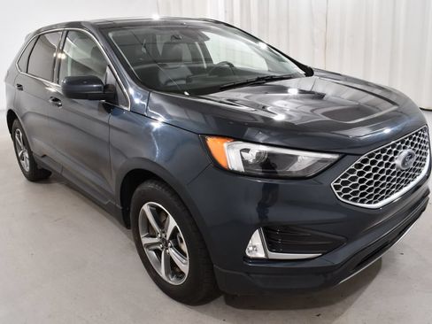 Used 2023 Ford Edge SEL w/ Convenience Package AWD/4WD image 5