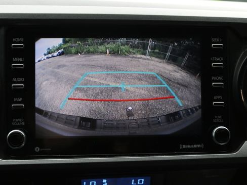 Used 2021 Toyota Tacoma TRD Off-Road w/ Technology Package image 22