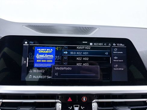 Used 2021 BMW 330e xDrive w/ Convenience Package AWD/4WD image 23
