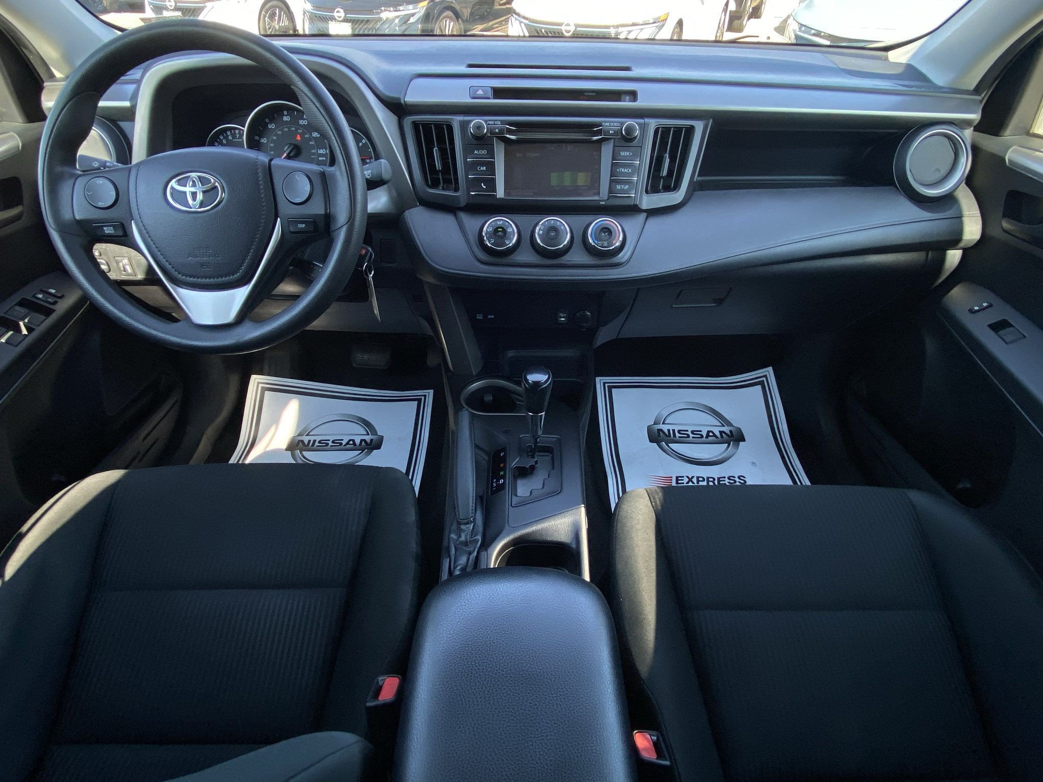 Used 2016 Toyota RAV4 LE FWD image 18