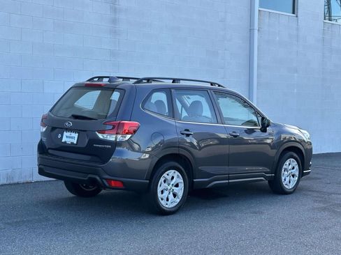 Used 2022 Subaru Forester AWD/4WD image 5