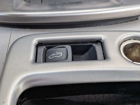 Used 2009 Volvo C70 T5 FWD image 34