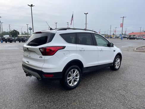 Used 2019 Ford Escape SEL AWD/4WD image 4