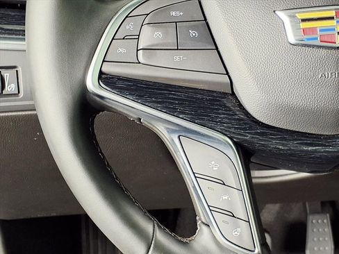 Certified 2025 Cadillac XT5 Premium Luxury FWD image 11