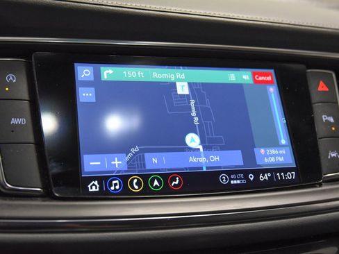 Used 2024 Buick Enclave Premium image 28