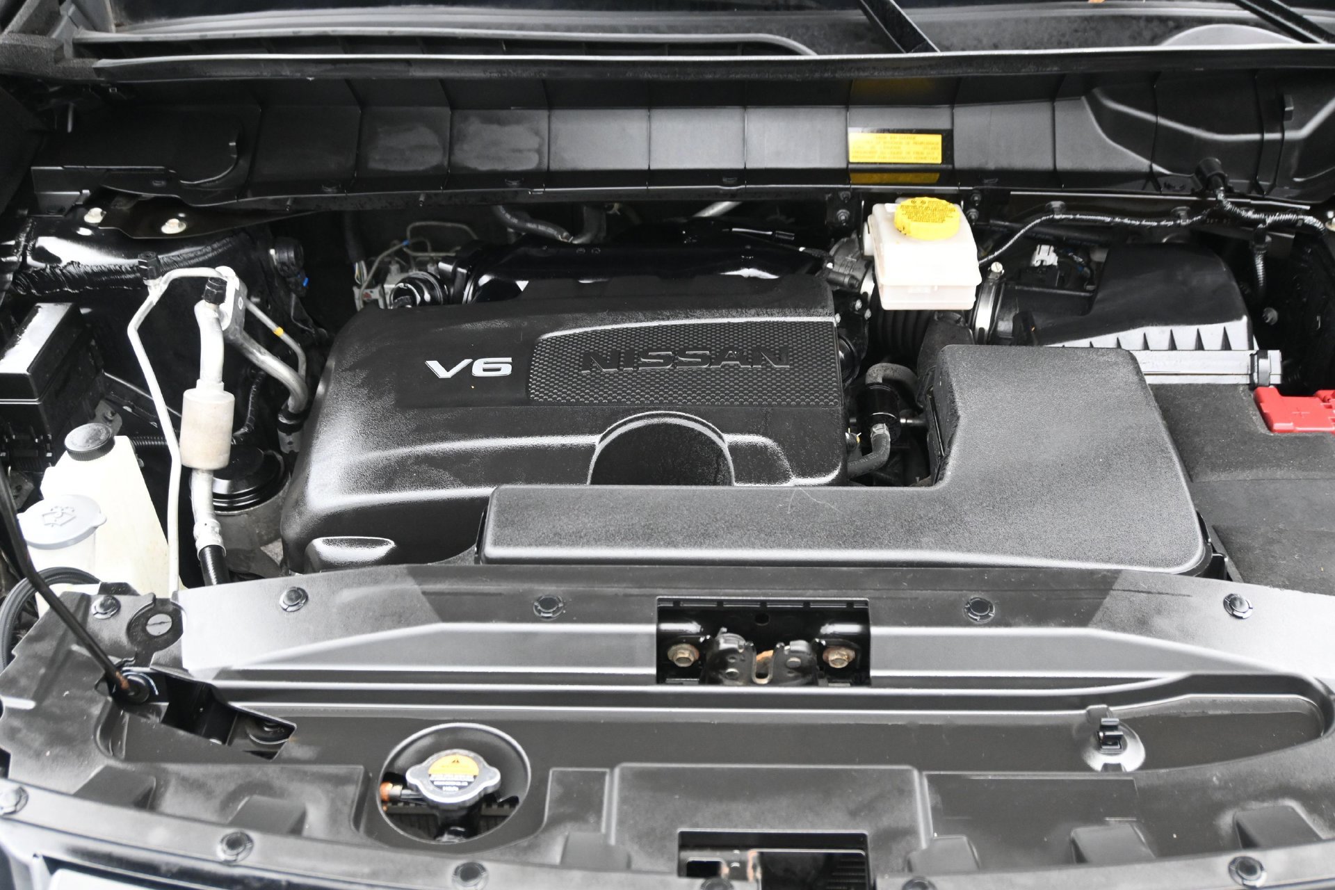Used 2022 Nissan Pathfinder Platinum AWD/4WD image 24