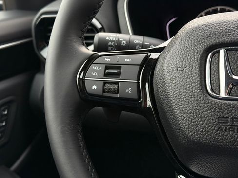 New 2025 Honda Pilot Touring image 24