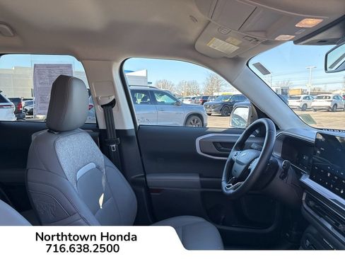 Used 2025 Ford Bronco Sport Badlands AWD/4WD image 17