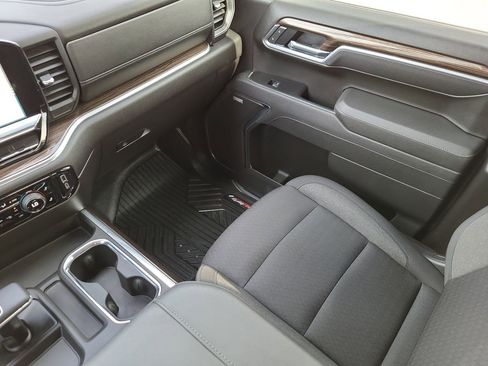 Used 2025 Chevrolet Silverado 1500 RST image 11