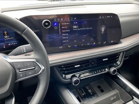 Used 2025 Chevrolet Tahoe LT w/ Comfort Package image 9