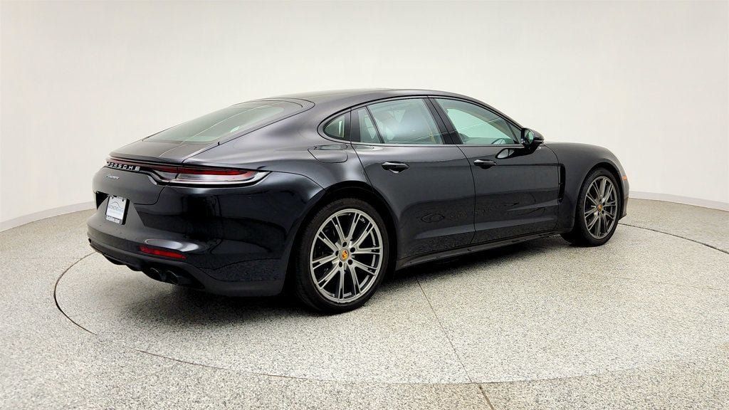 Used 2023 Porsche Panamera w/ Premium Package RWD image 5