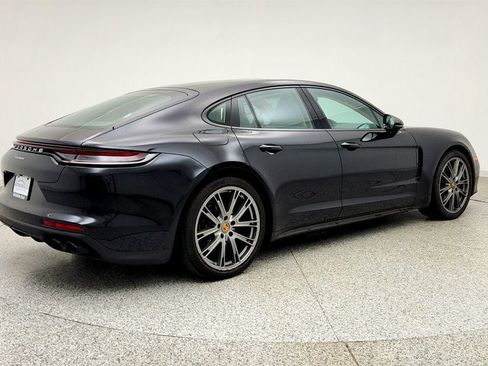 Used 2023 Porsche Panamera w/ Premium Package RWD image 5