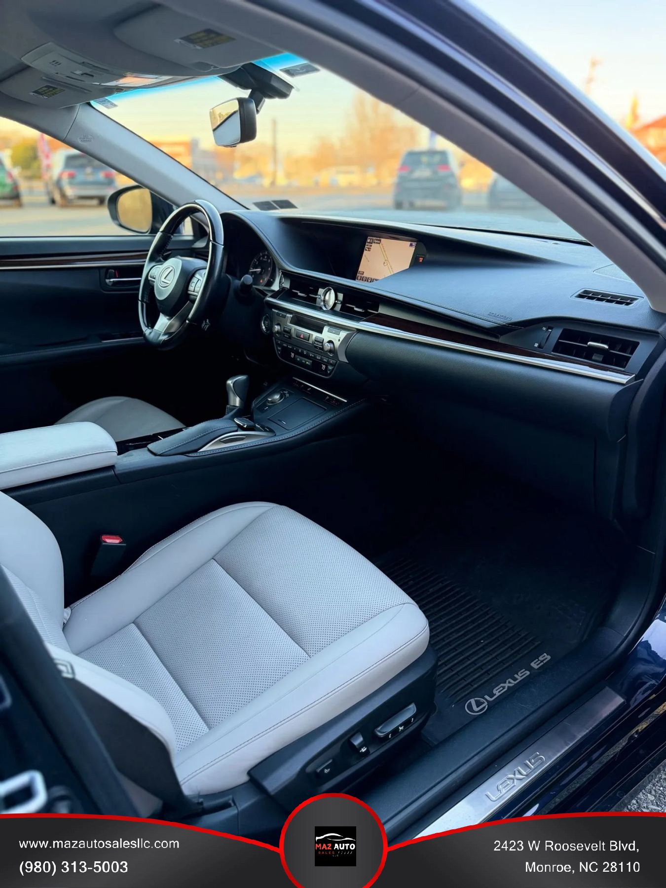 Used 2016 Lexus ES 350 w/ Navigation System Package FWD image 16