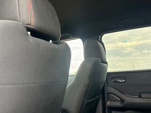 Used 2022 Nissan Frontier PRO-4X AWD/4WD image 36