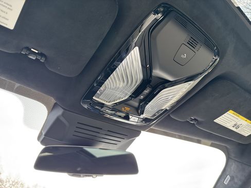 New 2026 BMW X7 xDrive40i w/ Executive Package image 24