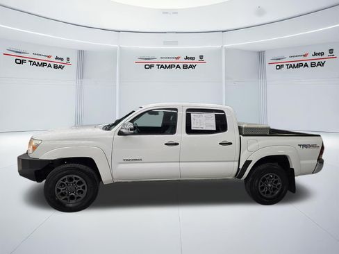 Used 2012 Toyota Tacoma 4x4 Double Cab w/ TRD Off-Road Pkg image 3