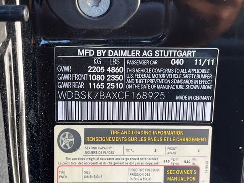 Used 2012 Mercedes-Benz SL 550 image 8