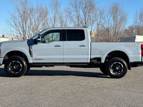 Certified 2026 Ford F350 Platinum w/ Platinum Plus Package image 5