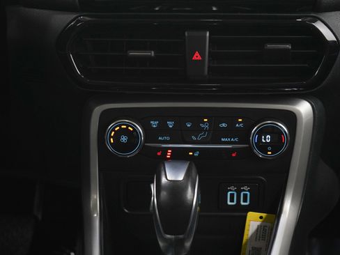 Used 2019 Ford EcoSport Titanium FWD image 16