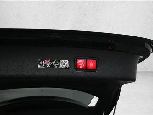 Certified 2026 Mercedes-Benz GLC 300 4MATIC image 25