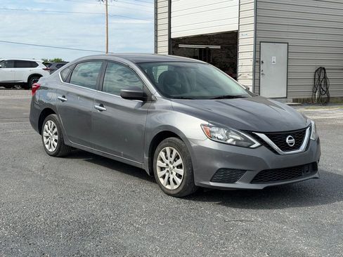 Used 2019 Nissan Sentra S FWD image 2
