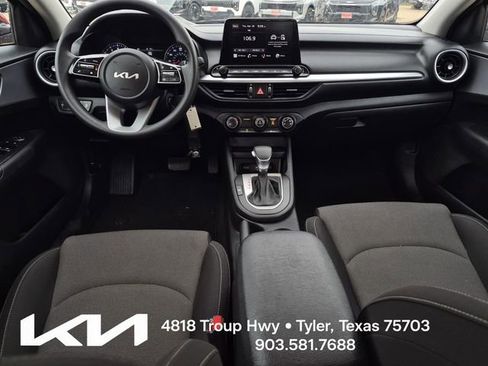 Certified 2022 Kia Forte LXS FWD image 20