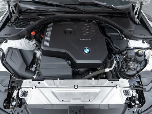 Used 2019 BMW 330i xDrive Sedan w/ Premium Package AWD/4WD image 9