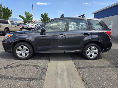 Used 2014 Subaru Forester 2.5i AWD/4WD image 4