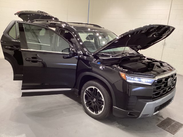 New 2026 Honda Pilot Touring image 12