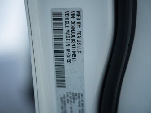 Certified 2022 Jeep Compass Limited AWD/4WD image 41