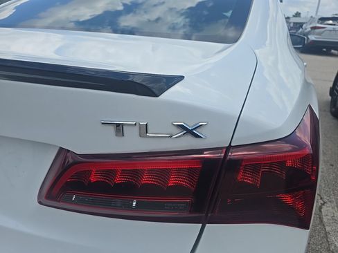 Used 2018 Acura TLX V6 w/ Technology & A-SPEC Pkg FWD image 5
