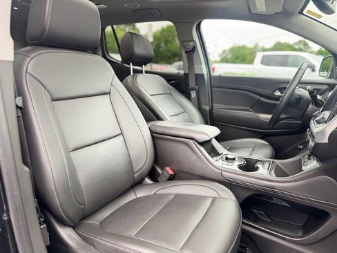 Used 2023 GMC Acadia SLT w/ Preferred Package AWD/4WD image 12
