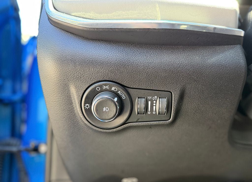 Used 2024 Jeep Compass Limited AWD/4WD image 22
