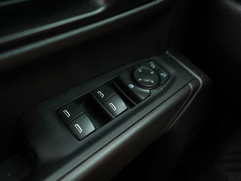 Used 2022 Chevrolet Silverado 1500 Custom AWD/4WD image 30