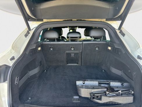 Used 2020 Maserati Levante S image 20