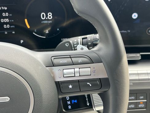 Used 2024 Hyundai Kona SEL w/ Convenience Package image 27