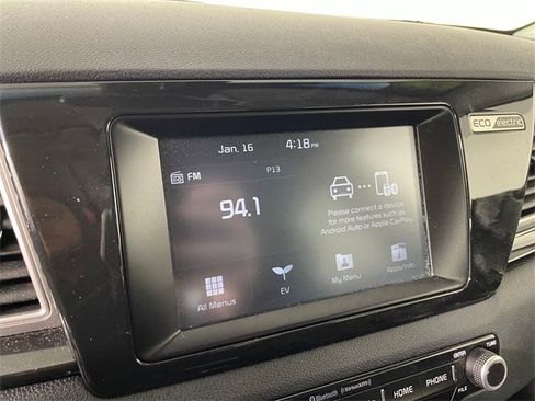 Used 2019 Kia Niro EX w/ Cold Weather Package 2.0 image 7