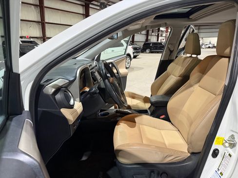 Used 2015 Toyota RAV4 Limited w/ Technology Package AWD/4WD image 13