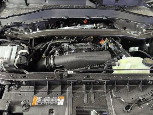New 2026 Ford Explorer ST-Line w/ ST-Line Street Pack AWD/4WD image 3