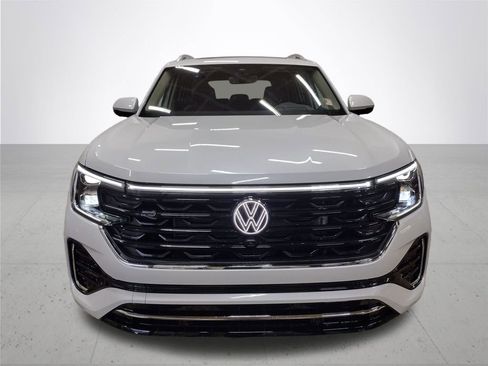 New 2026 Volkswagen Atlas SEL Premium R-Line AWD/4WD image 3