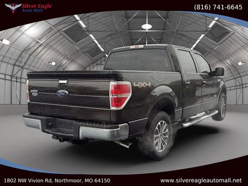 Used 2014 Ford F150 XLT w/ XLT Chrome Package image 5