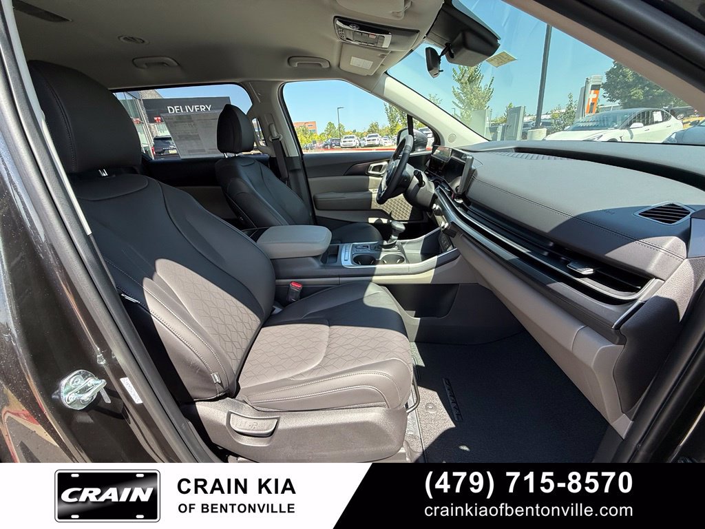 New 2026 Kia Carnival FWD image 34