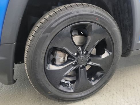 Used 2020 Jeep Compass Latitude AWD/4WD image 31
