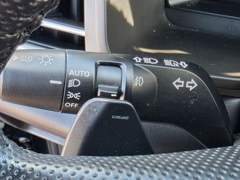 Used 2022 Mitsubishi Outlander SE image 39